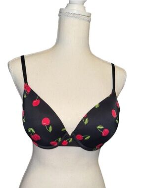 Victoria's Secret Pink Black Cherry Print padded T-Shirt Bra 34c Cherries!